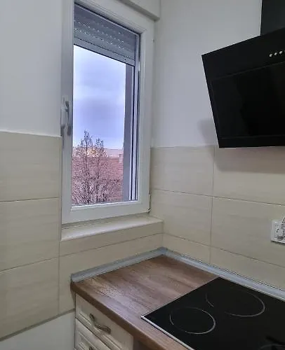 Grove Ii = Strict Centre Apartamento *